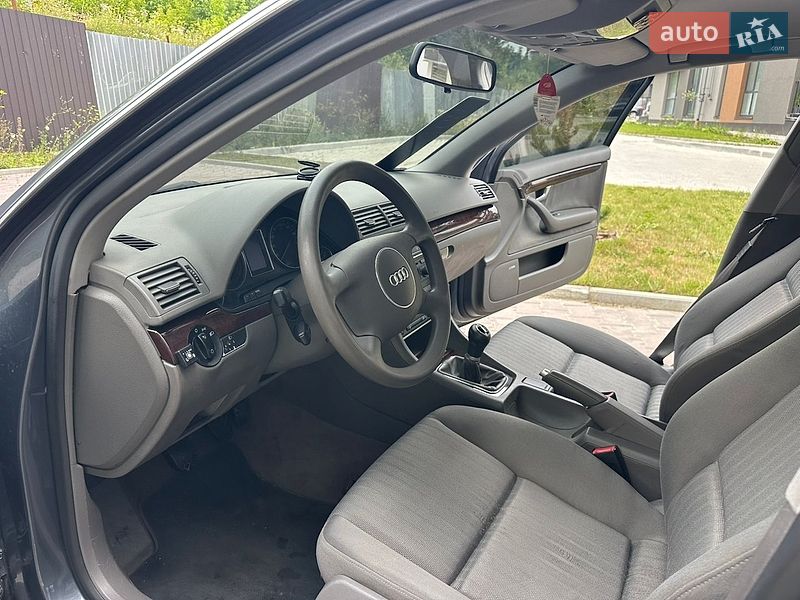 Седан Audi A4 2001 в Тернополі