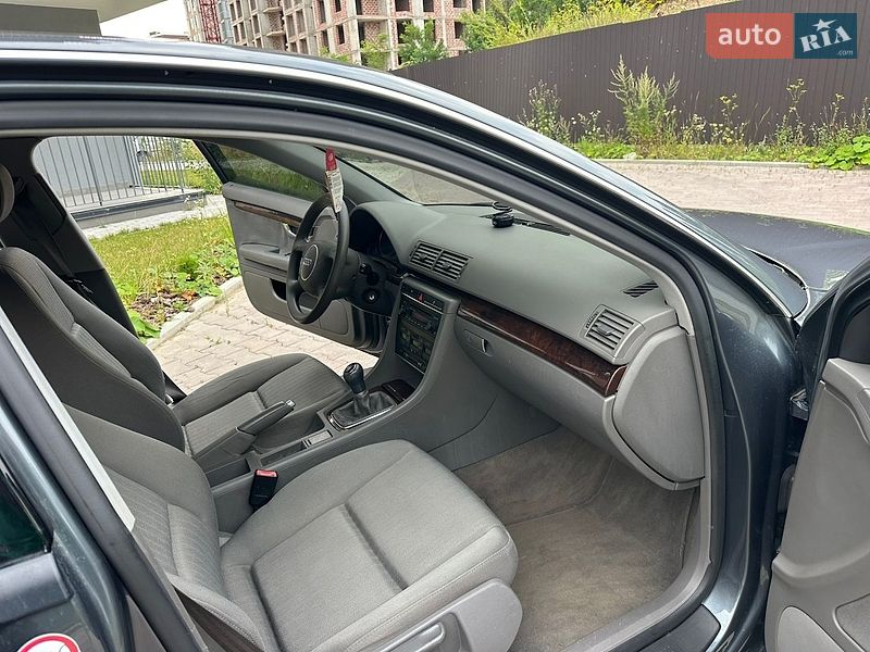 Седан Audi A4 2001 в Тернополі