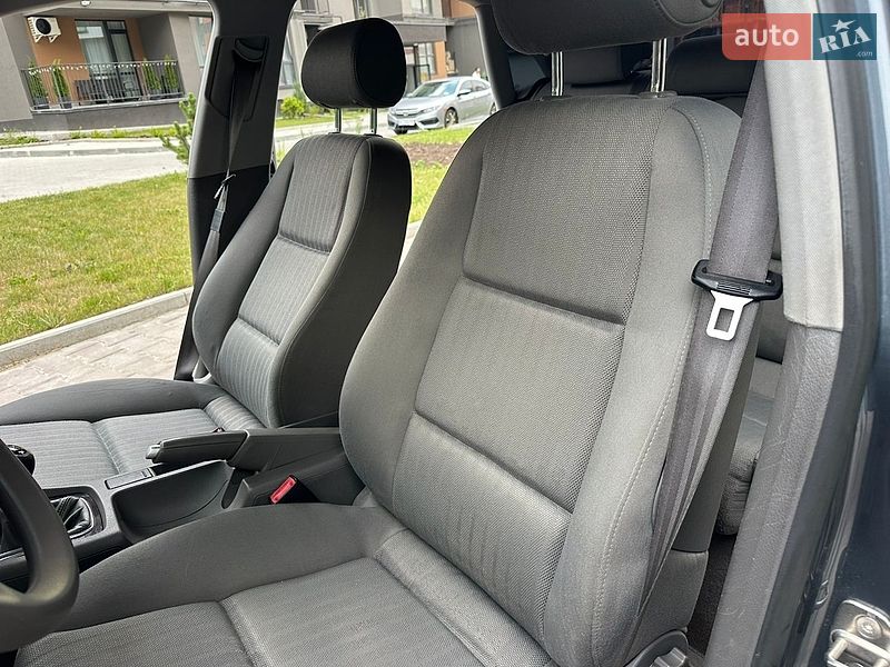 Седан Audi A4 2001 в Тернополі
