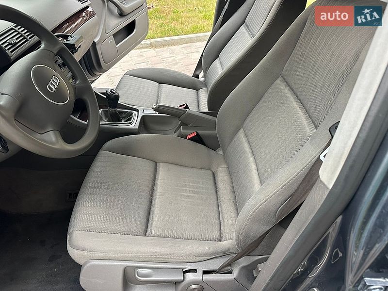 Седан Audi A4 2001 в Тернополі