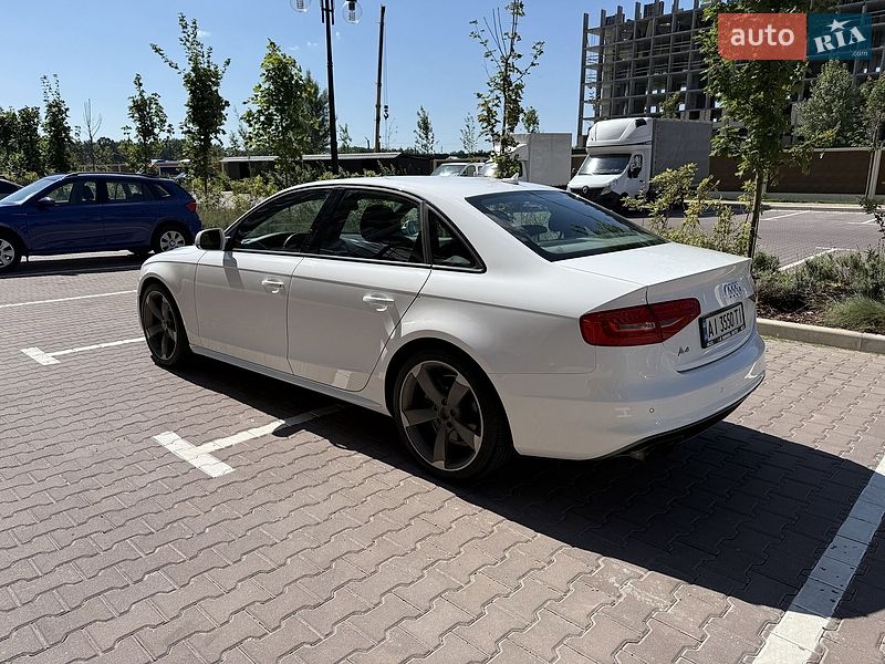 Седан Audi A4 2015 в Киеве