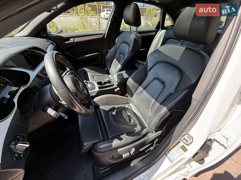 Седан Audi A4 2015 в Киеве