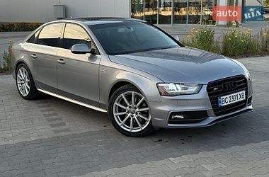 Седан Audi A4 2015 в Львове