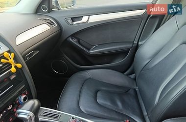 Седан Audi A4 2015 в Львове