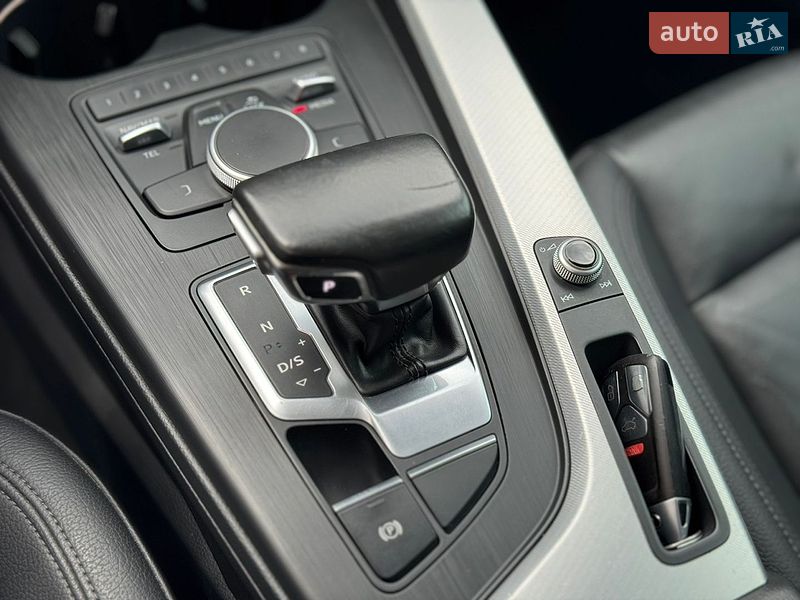 Седан Audi A4 2018 в Коломые