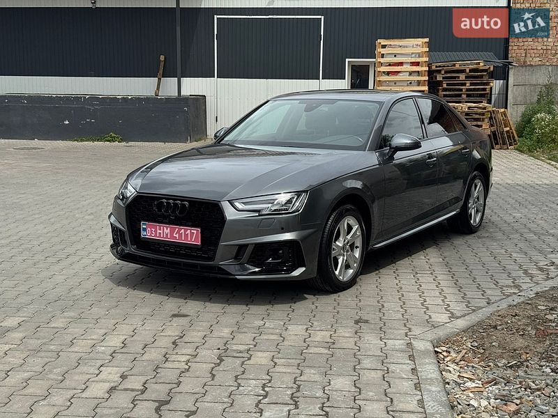 Седан Audi A4 2018 в Коломые