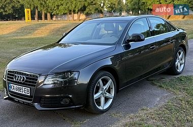 Седан Audi A4 2008 в Ромнах