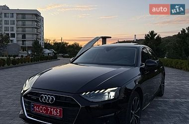 Седан Audi A4 2021 в Мукачевому