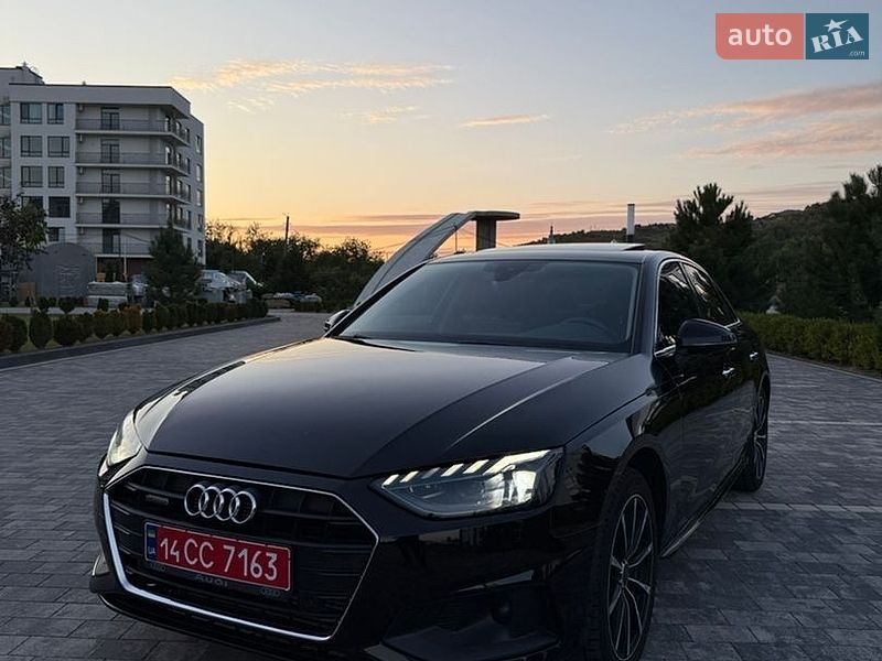 Седан Audi A4 2021 в Мукачевому