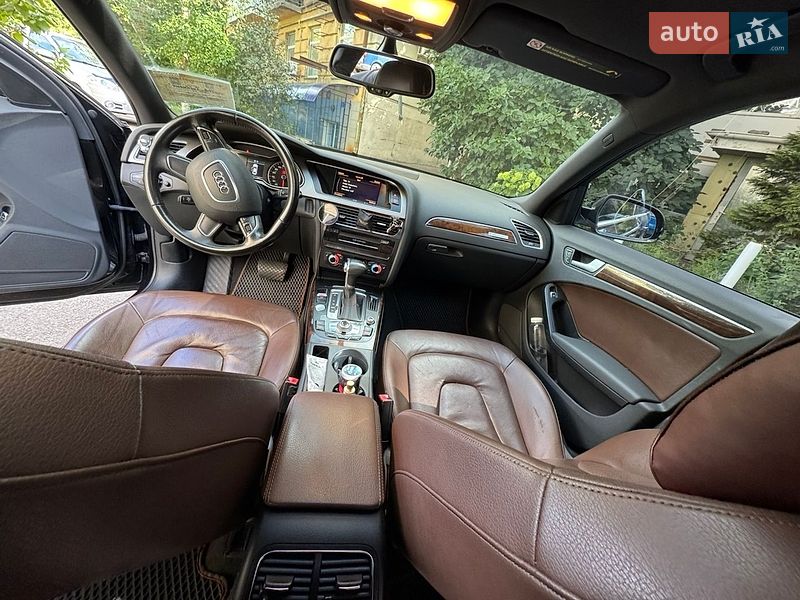 Седан Audi A4 2012 в Києві