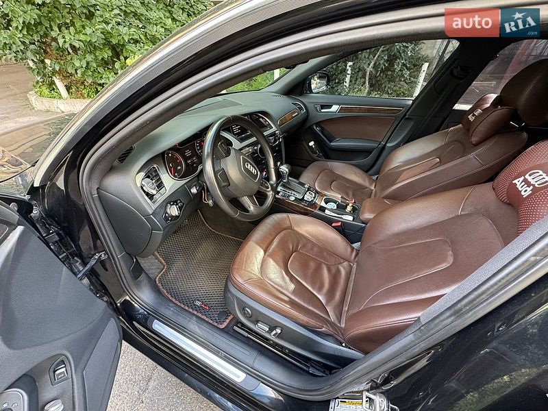Седан Audi A4 2012 в Києві