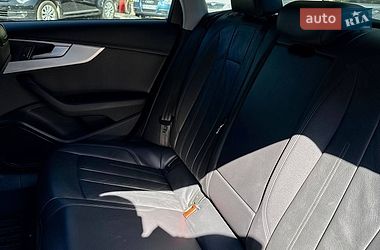 Седан Audi A4 2016 в Виннице