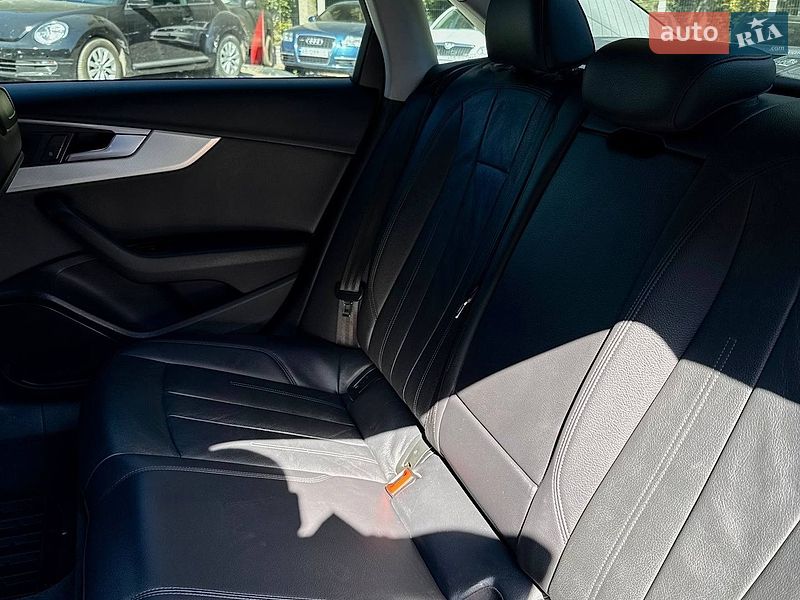 Седан Audi A4 2016 в Виннице