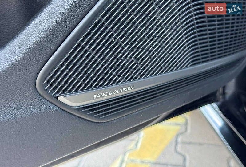 Седан Audi A4 2018 в Ивано-Франковске