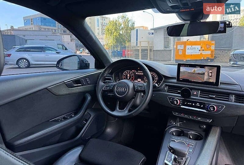 Седан Audi A4 2018 в Ивано-Франковске