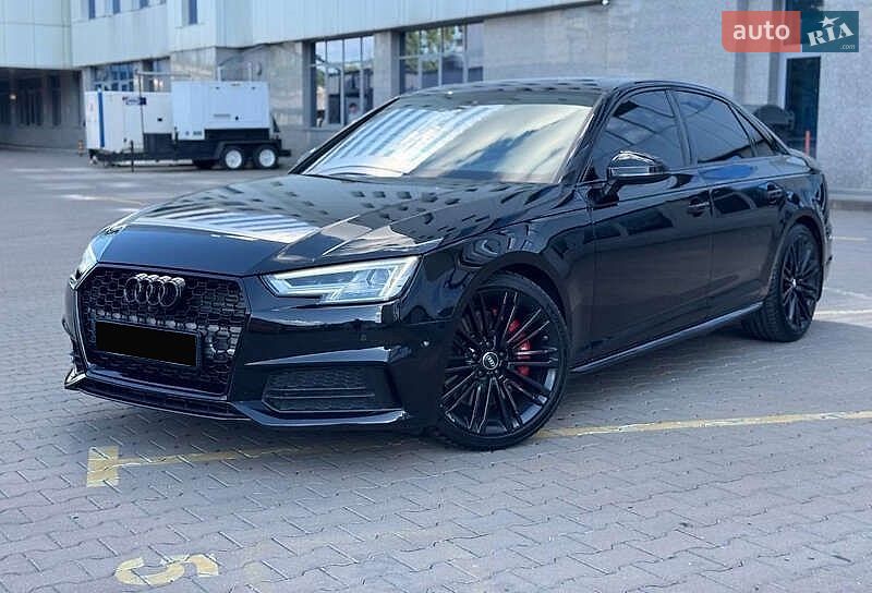 Седан Audi A4 2018 в Ивано-Франковске