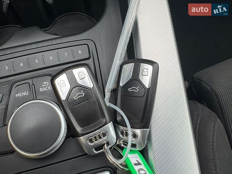 Универсал Audi A4 2018 в Гребенках