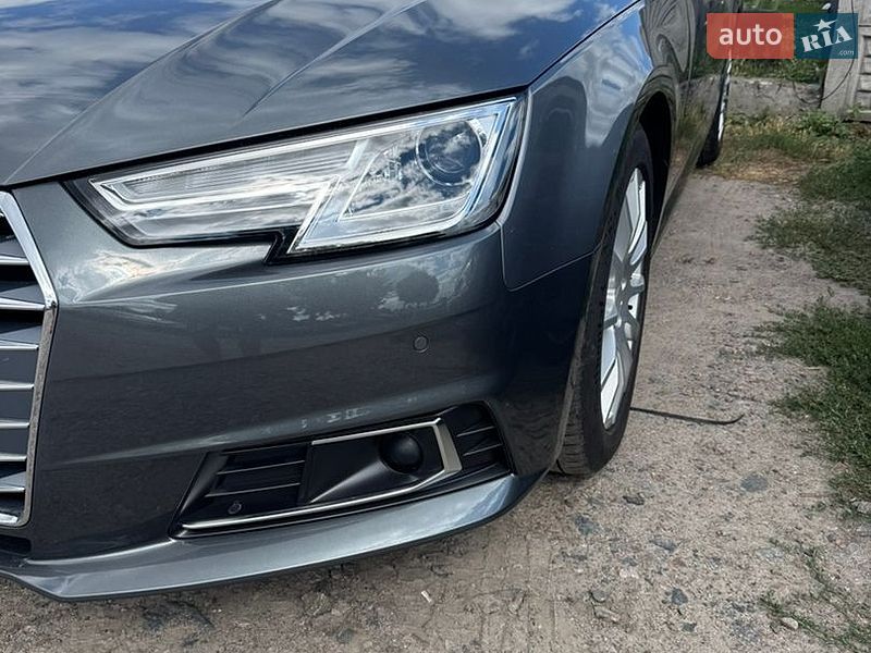 Универсал Audi A4 2018 в Гребенках