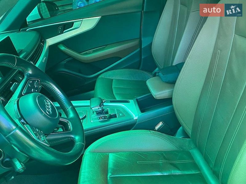 Седан Audi A4 2016 в Полтаве