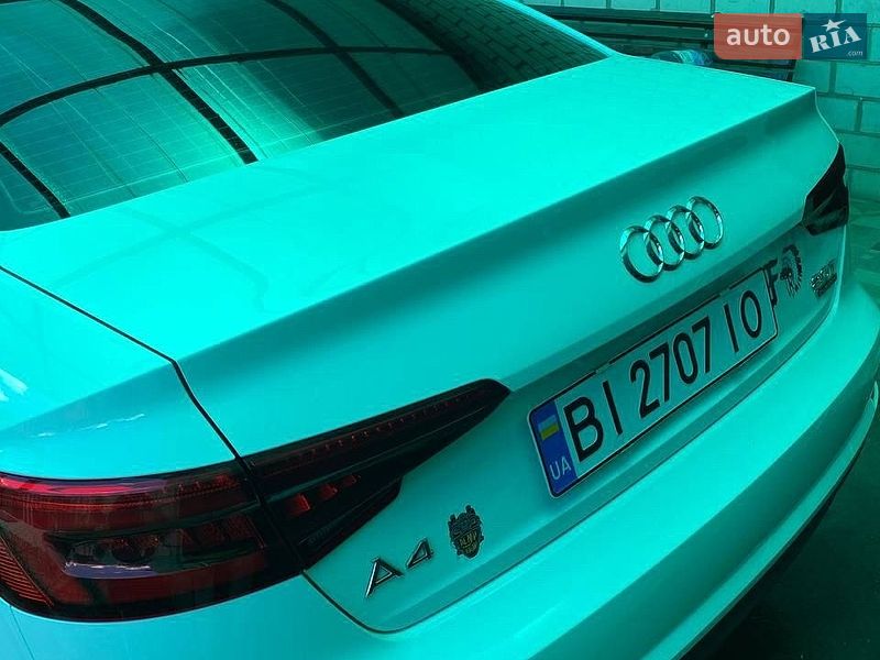 Седан Audi A4 2016 в Полтаве
