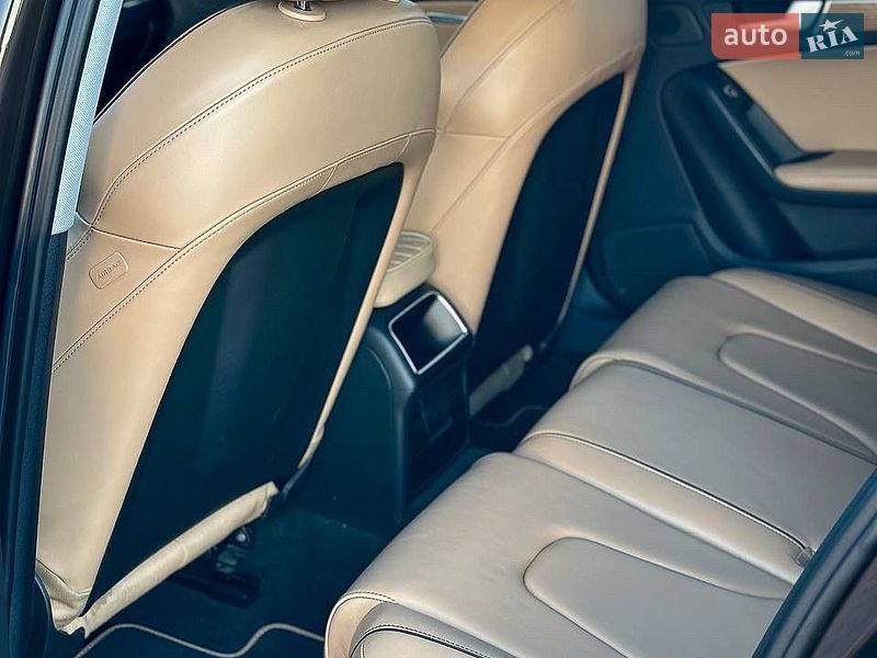 Седан Audi A4 2013 в Днепре