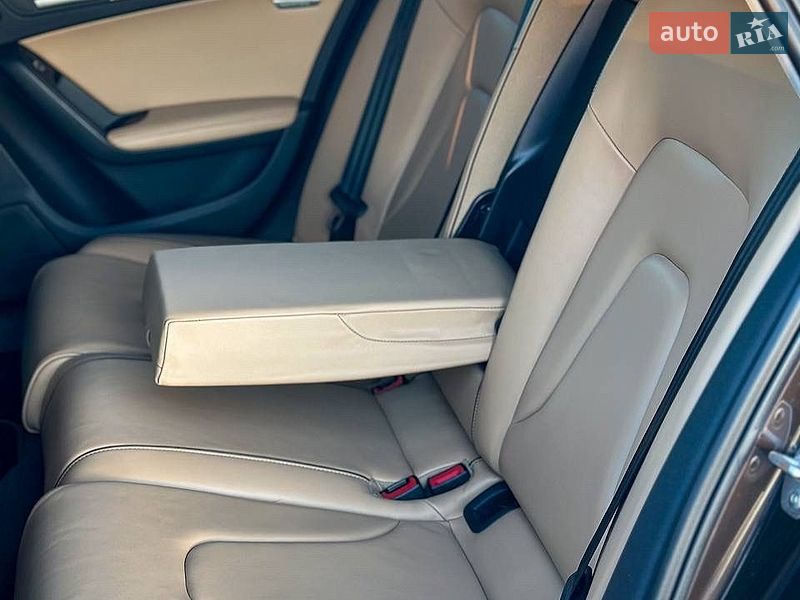 Седан Audi A4 2013 в Днепре