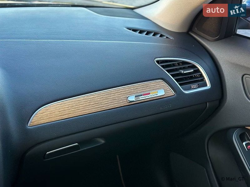Седан Audi A4 2013 в Днепре