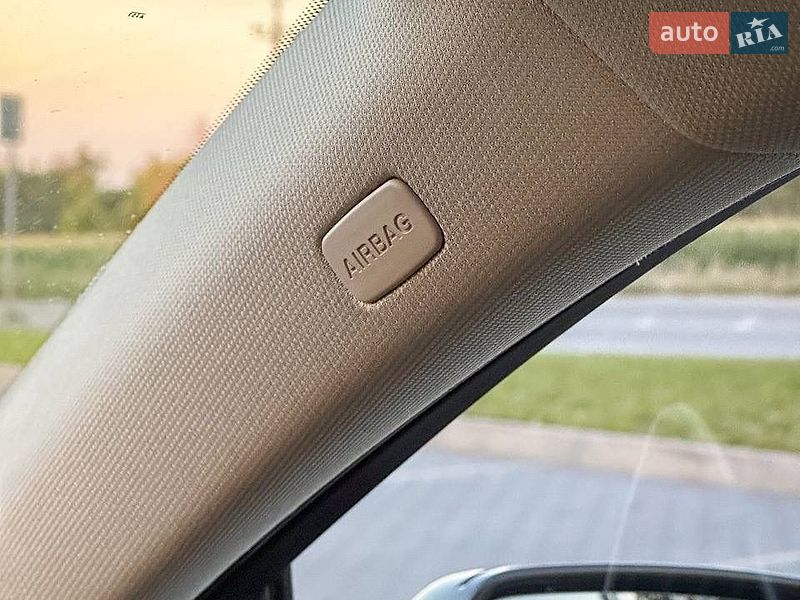 Седан Audi A4 2013 в Днепре