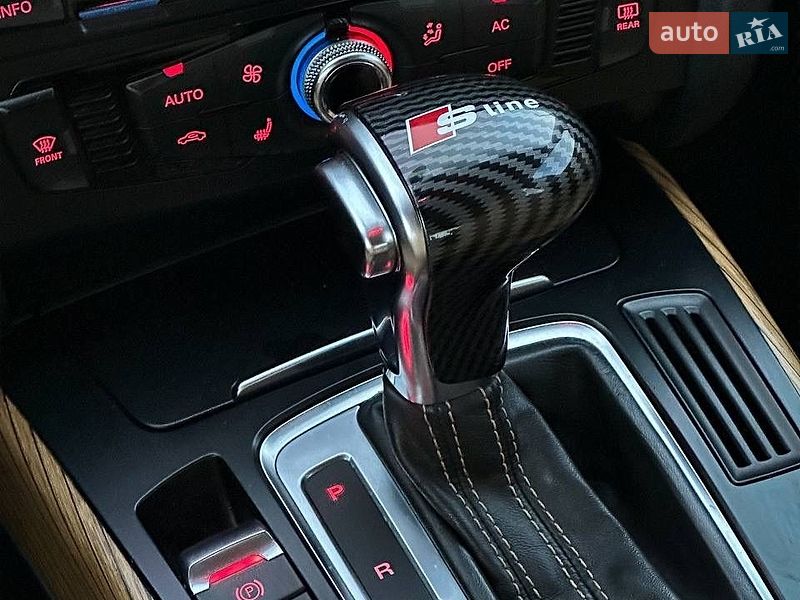 Седан Audi A4 2013 в Днепре