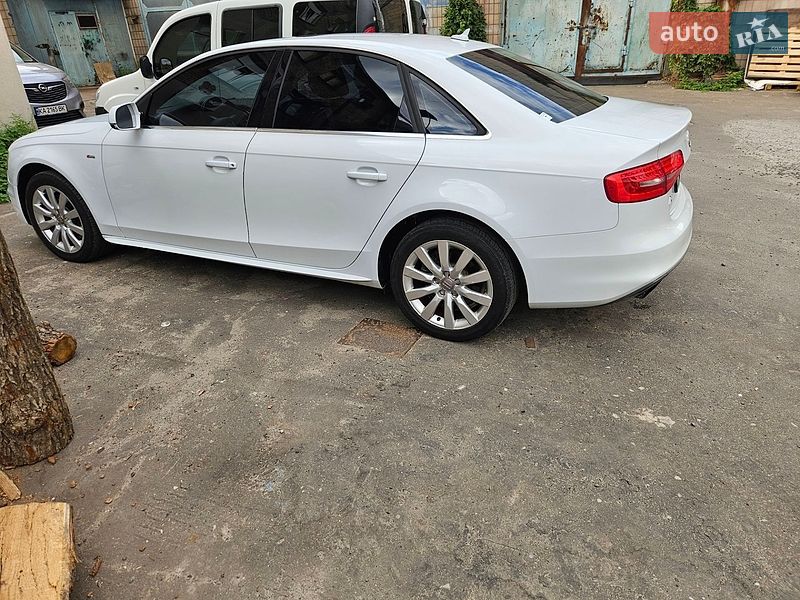 Седан Audi A4 2015 в Києві