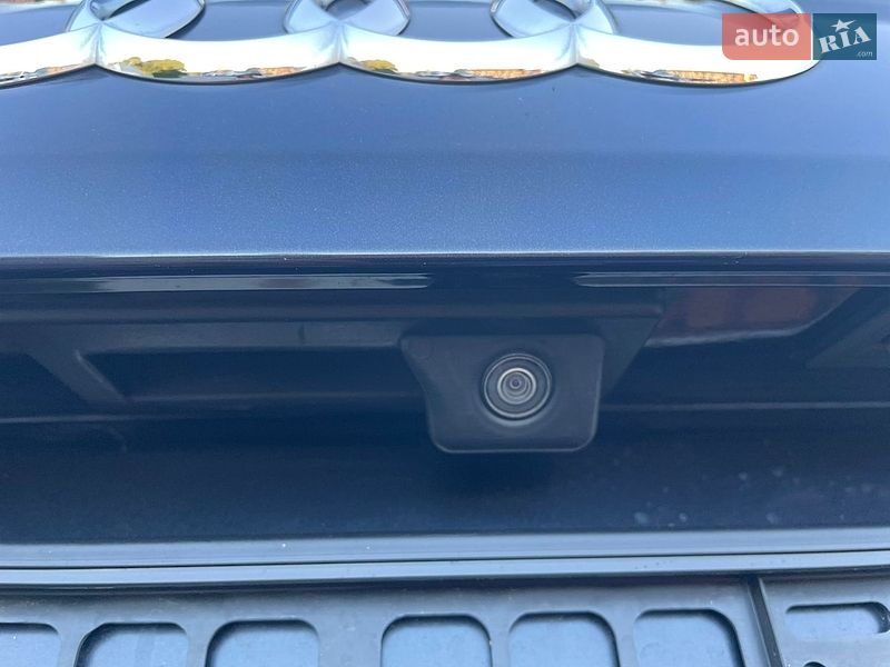 Седан Audi A4 2018 в Виннице