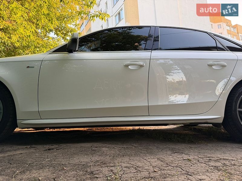 Седан Audi A4 2015 в Харкові
