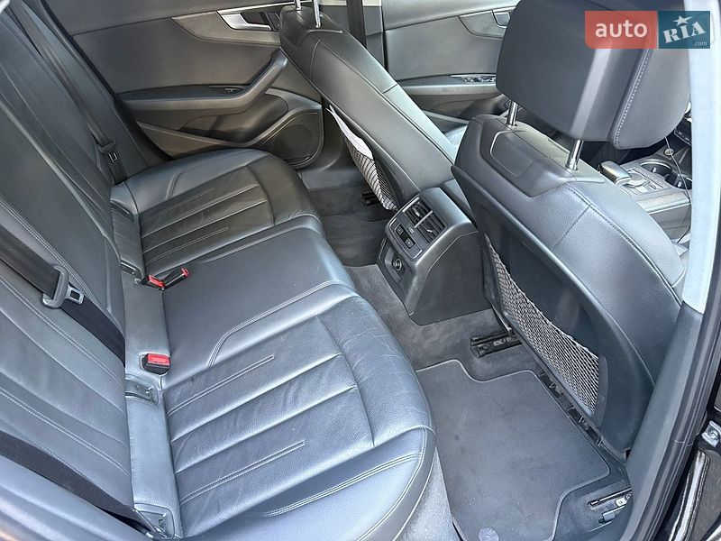Седан Audi A4 2016 в Буче