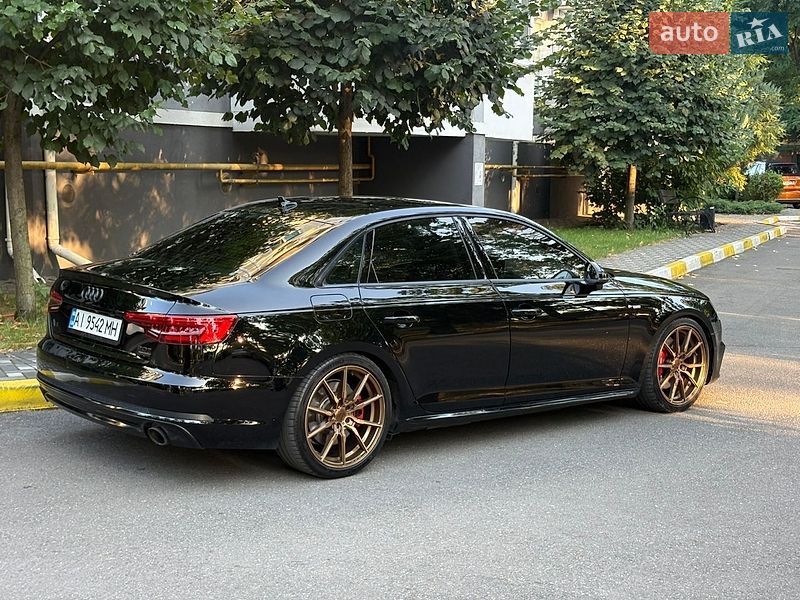 Седан Audi A4 2016 в Буче