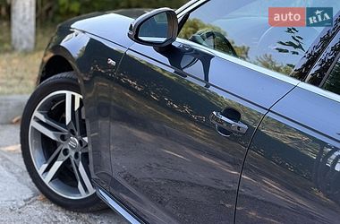 Седан Audi A4 2017 в Стрые