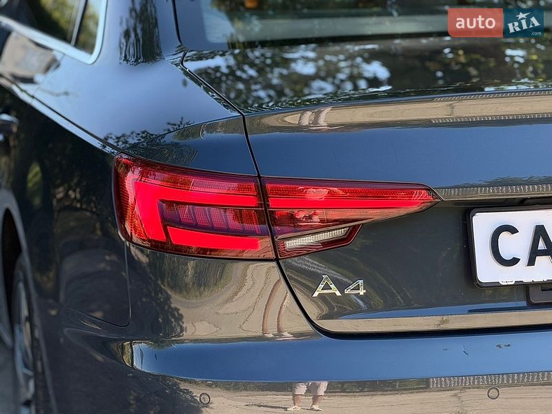 Седан Audi A4 2017 в Стрые