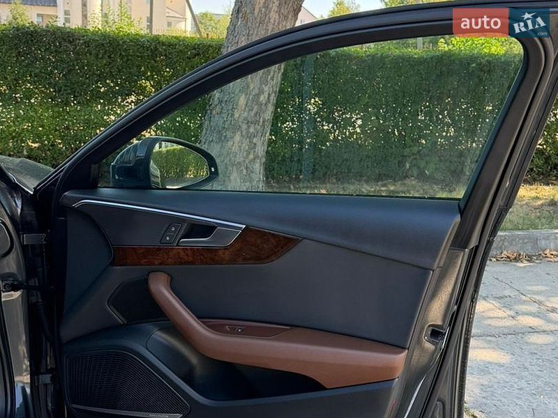 Седан Audi A4 2017 в Стрые