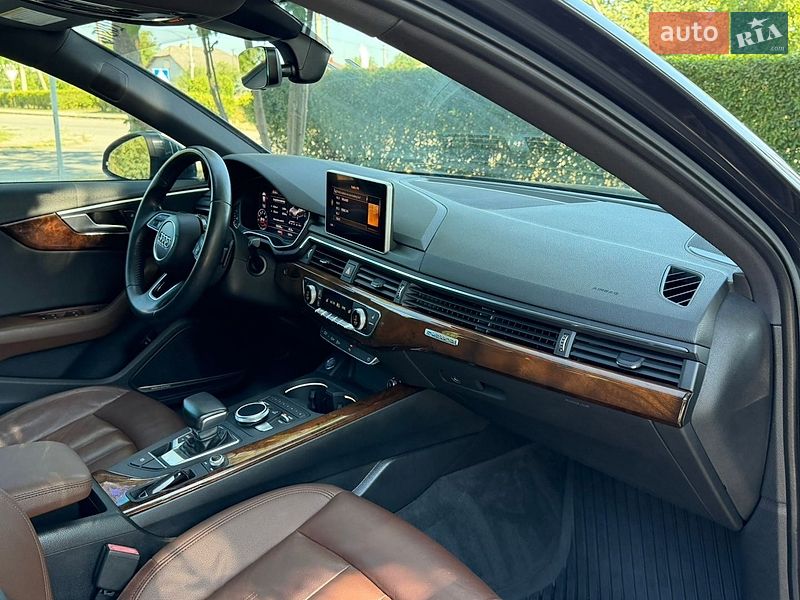 Седан Audi A4 2017 в Стрые