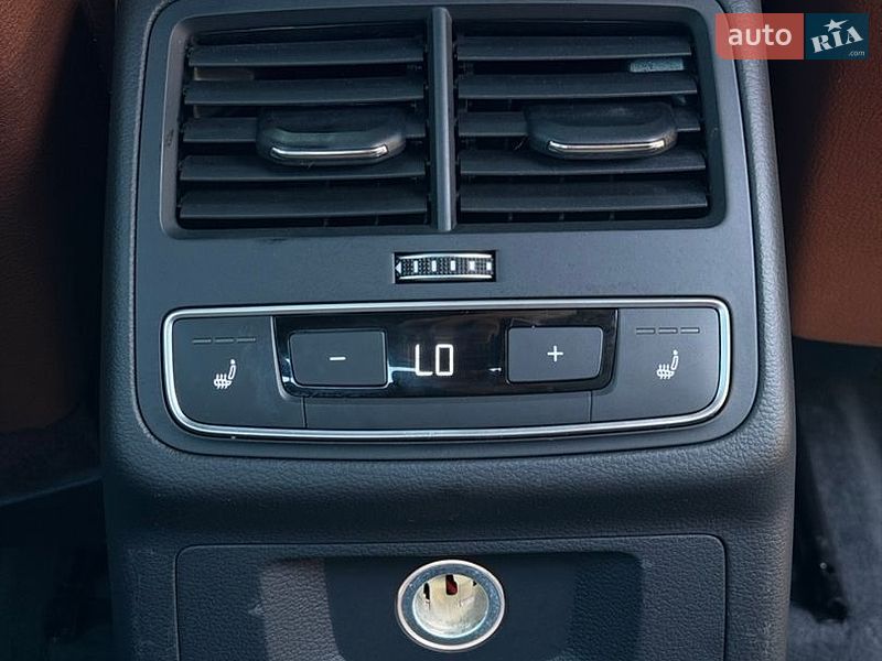 Седан Audi A4 2017 в Стрые