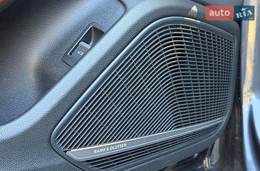 Седан Audi A4 2017 в Стрые
