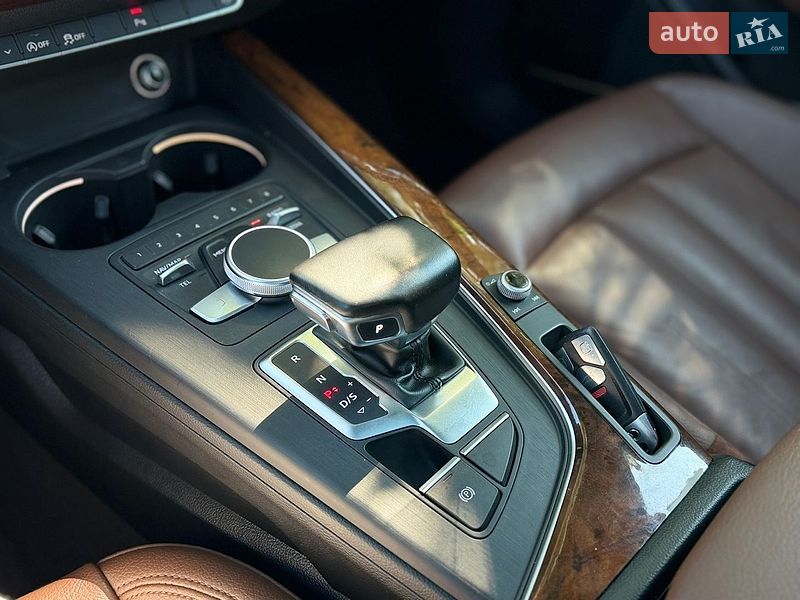 Седан Audi A4 2017 в Стрые