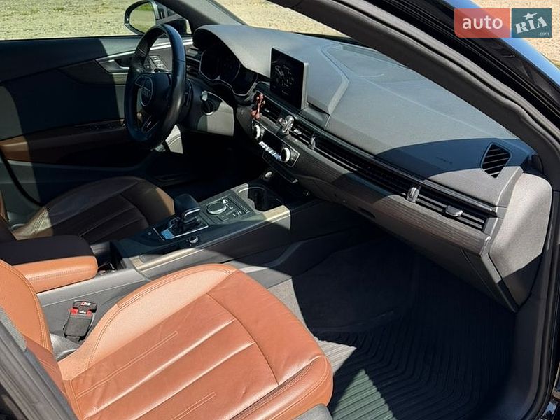Седан Audi A4 2019 в Івано-Франківську