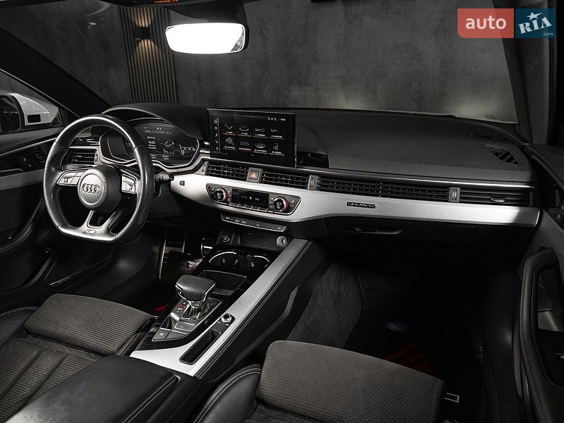Седан Audi A4 2020 в Одесі