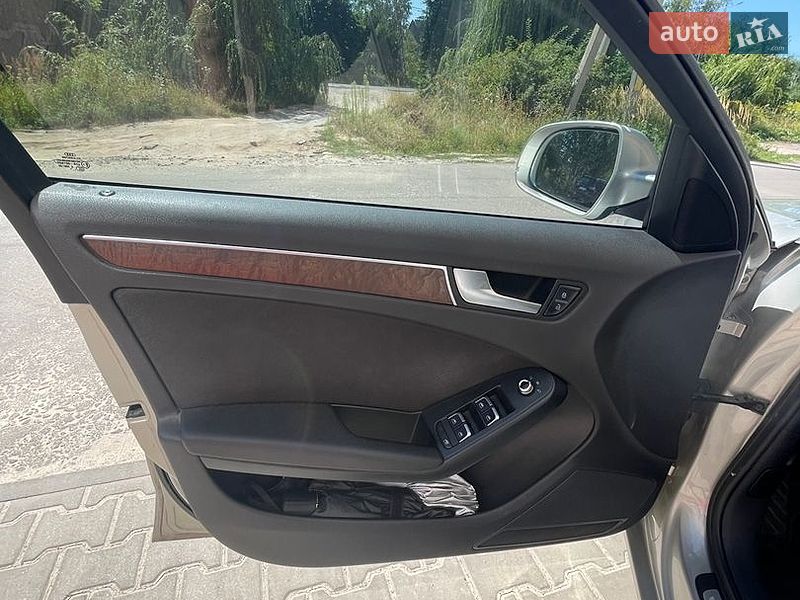 Універсал Audi A4 2012 в Вишгороді