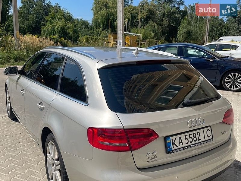Універсал Audi A4 2012 в Вишгороді