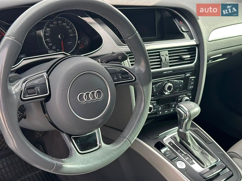 Седан Audi A4 2014 в Одессе