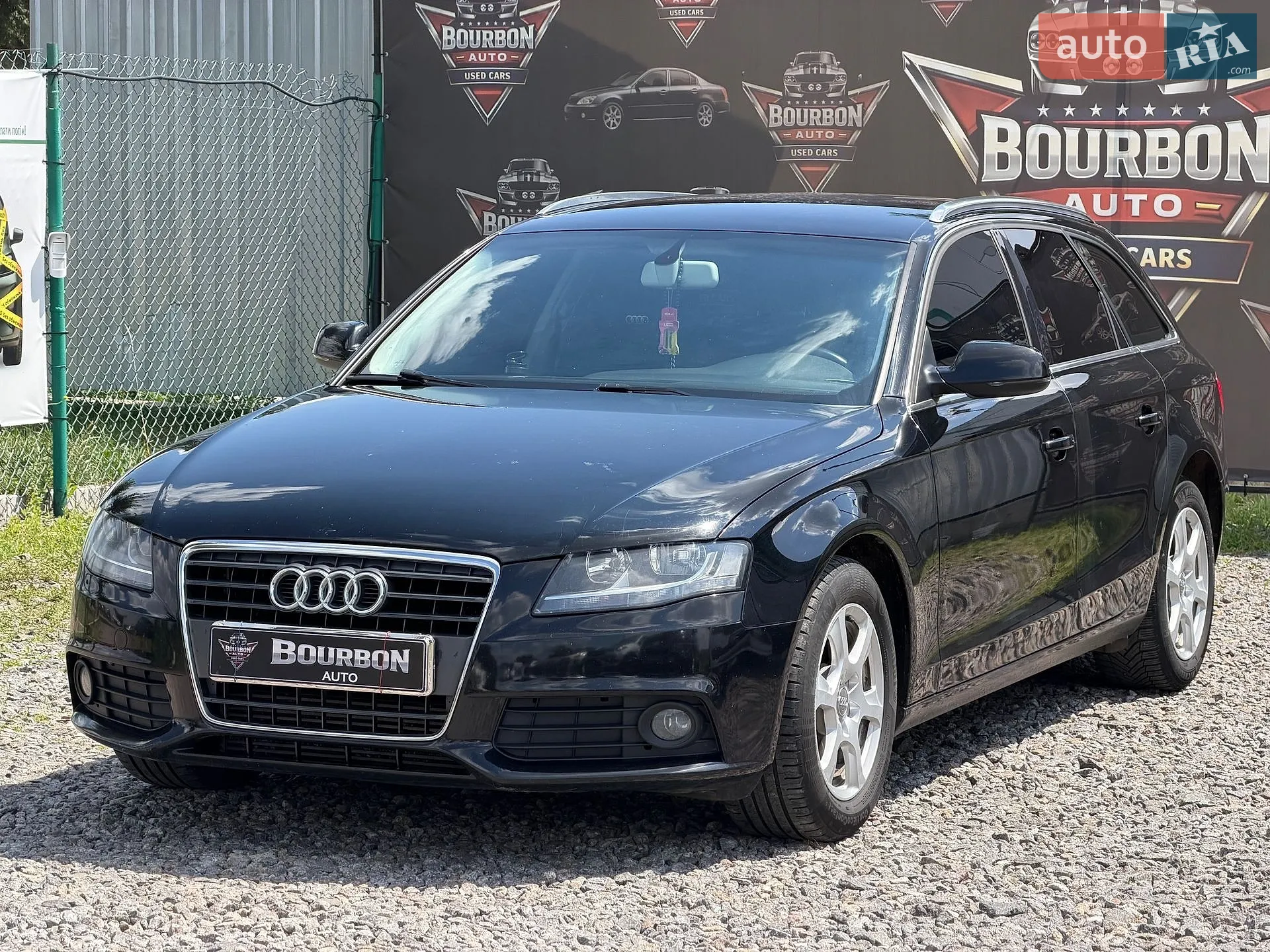 2010 Audi A4 - мініатюра 10