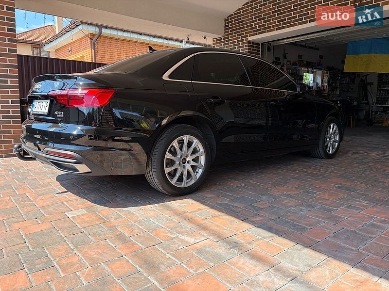 Седан Audi A4 2022 в Борисполі