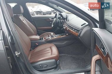 Седан Audi A4 2017 в Стрые