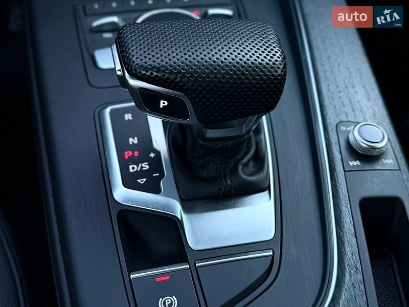 Седан Audi A4 2016 в Києві